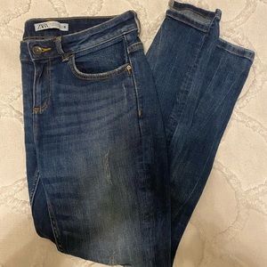 ZARA SKINNY JEANS - DISTRESSED